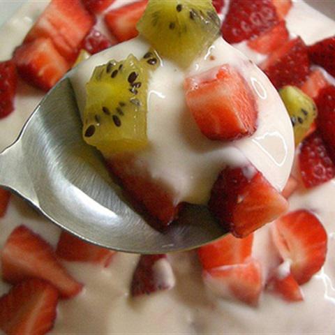 Cách làm trái cây dầm sữa chua