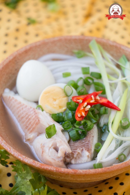 Trái cây tươi chấm sữa chua chocolate quế