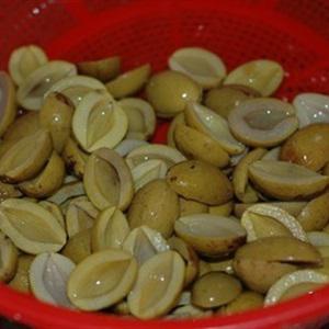 Cách làm trám kho cá thu