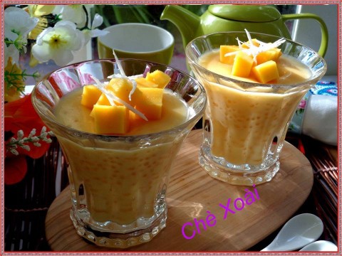 Tráng miệng với rau câu dừa, cà-phê