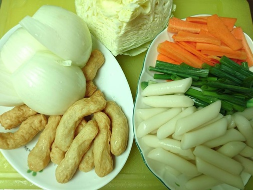 Trổ tài  làm bánh flan cà phê thơm nồng ai ăn cũng thích