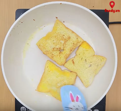 Trổ tài làm bánh pancake ngọt ngào, thơm phức cho bữa sáng của bé thêm hứng khởi