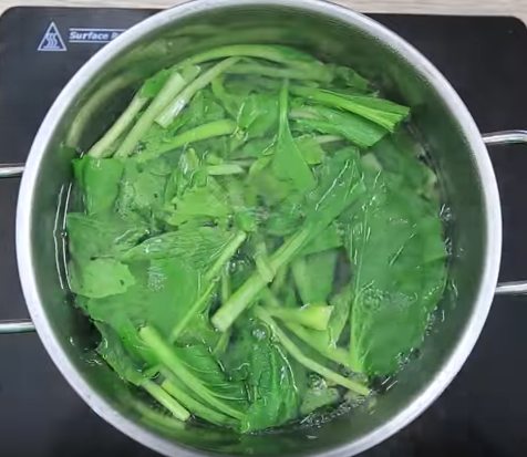 Trổ tài làm bánh táo đơn giản mà ngon mê ly