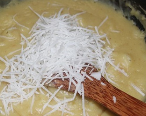 Trổ tài làm bánh tráng cuốn thơm bùi béo ngậy, ăn hoài không biết chán