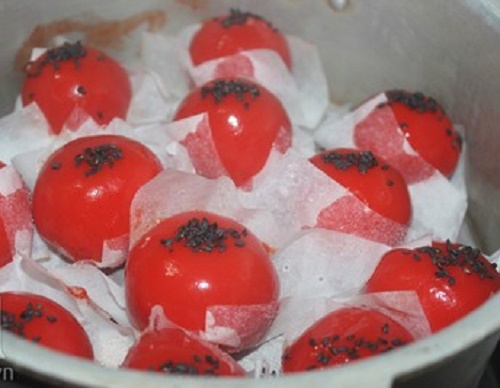 Trổ tài làm bánh tráng cuốn thơm bùi béo ngậy, ăn hoài không biết chán