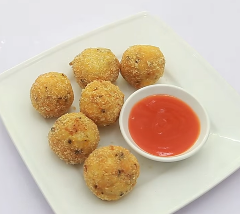 Trổ tài làm bánh tráng nướng thơm bùi béo ngậy, ăn bao nhiêu cũng hết