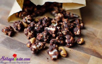 Trổ tài làm bắp rang bơ chocolate