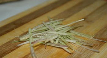 Trổ tài làm cá hấp bia chiêu đãi cả nhà