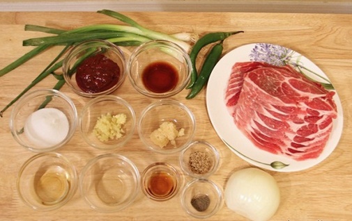 Trổ tài làm ốc xào ngũ vị cay cay, tê tê, ngon không lối thoát