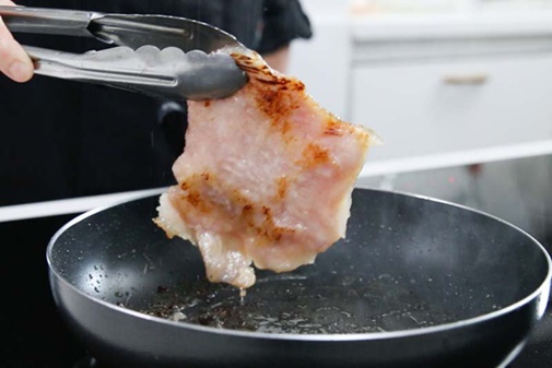 Trổ tài làm ốc xào ngũ vị cay cay, tê tê, ngon không lối thoát