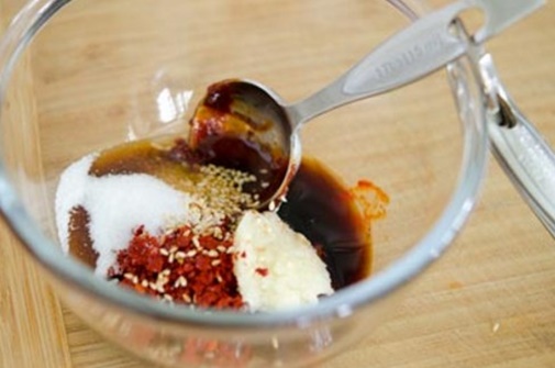 Trổ tài làm ốc xào ngũ vị cay cay, tê tê, ngon không lối thoát