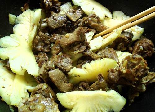 Trổ tài làm thịt bò xào mướp đắng giòn thơm đậm vị, bao nhiêu cơm cũng hết