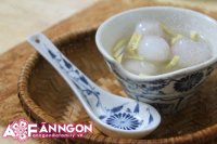 Trổ tài nấu nướng với chè bột lọc thịt quay độc đáo