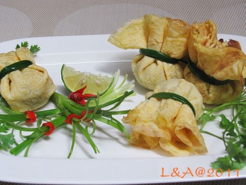 Trứng bao thịt nấm