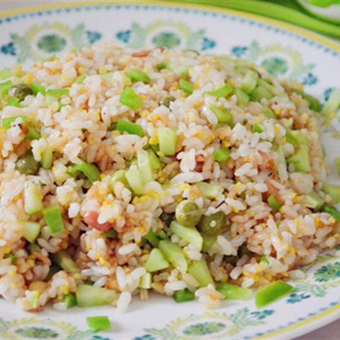 Cách làm trứng bọc cơm chiên