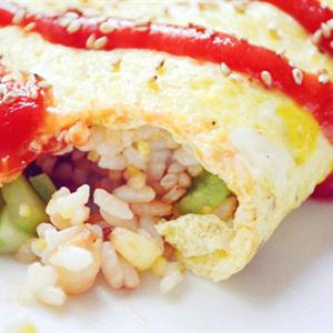 Cách làm trứng bọc cơm chiên