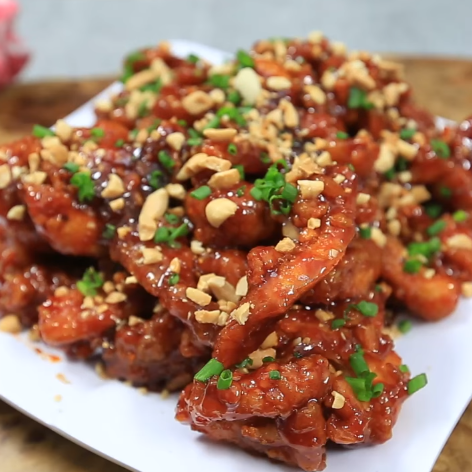 Trứng bọc cơm rang kiểu Thái dễ làm, ngon mắt, đãi no cả nhà