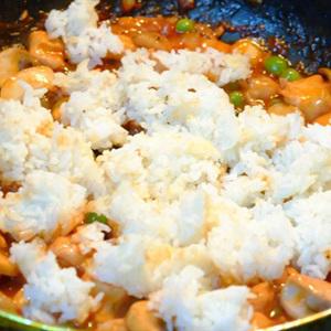 Cách làm trứng bọc cơm