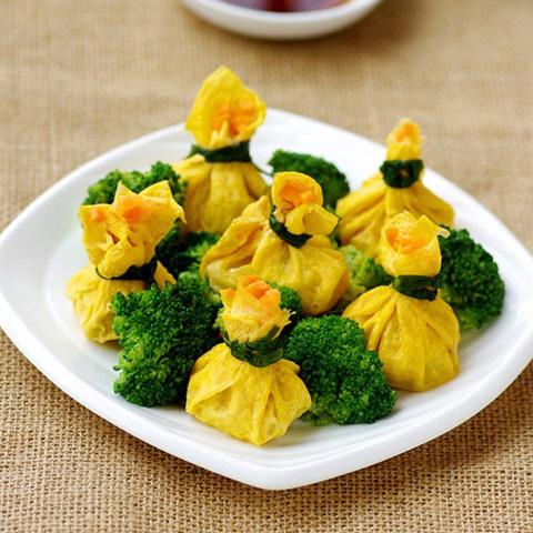 Cách làm trứng bọc gà nấm