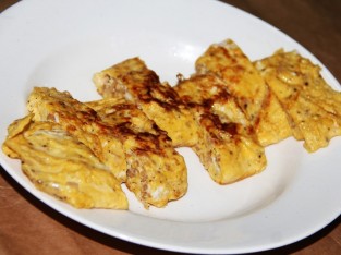 Trứng chiên củ cải mặn