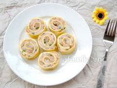 Trứng chiên cuộn tôm, cua