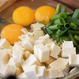 Cách làm trứng chiên đậu hũ non