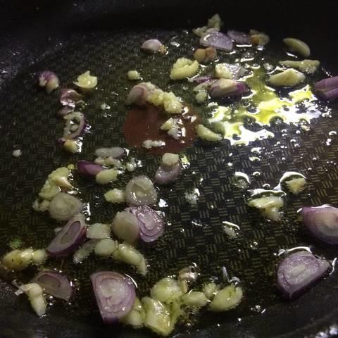 Cách làm trứng chiên kiểu đơn giản