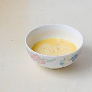 Cách làm trứng chiên lá hẹ