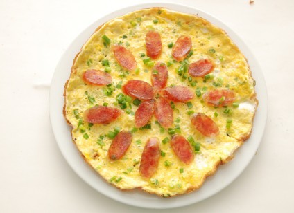 Trứng chiên lạp xưởng