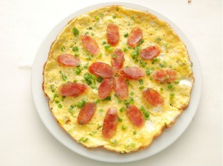 Trứng chiên lạp xưởng