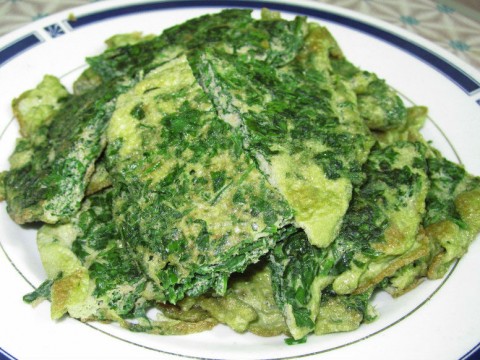 Trứng chiên ngải cứu