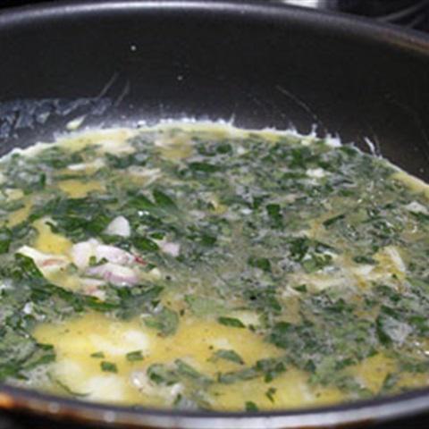 Cách làm trứng chiên ngải cứu