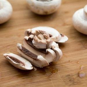 Cách làm trứng chiên phô mai nấm