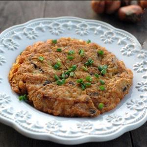 Cách làm trứng chiên thịt gà nấm