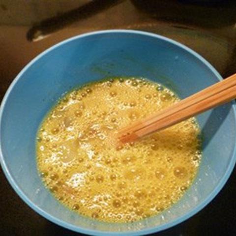 Cách làm trứng chiên tôm tươi