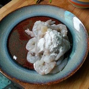 Cách làm trứng chiên tôm