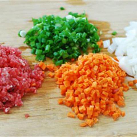 Cách làm trứng cuộn cơm chiên Hàn Quốc