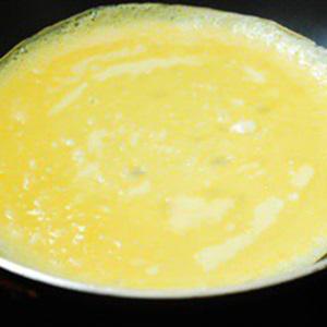 Cách làm trứng cuộn cơm chiên Hàn Quốc