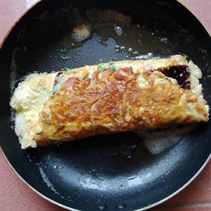 Cách làm trứng cuộn cơm lạ miệng