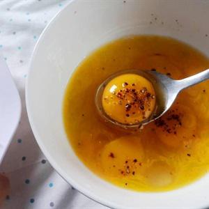 Cách làm trứng cuộn hình trái tim