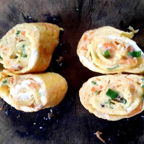 Cách làm trứng cuộn hình trái tim