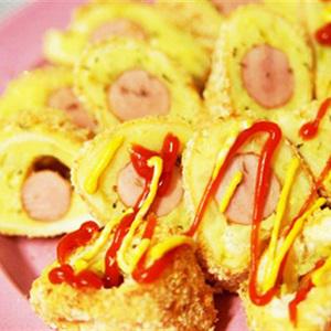 Cách làm trứng cuộn pate xúc xích