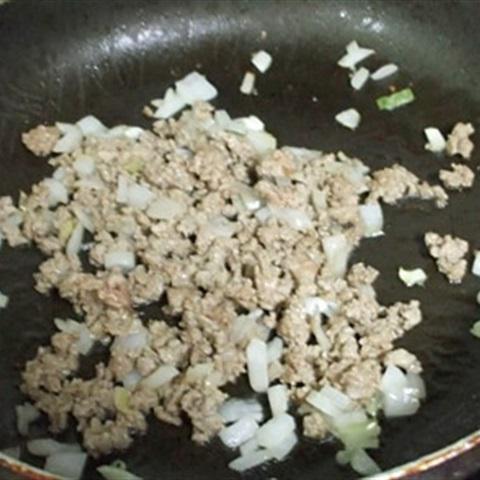 Cách làm trứng cuộn rong biển, thịt bò băm