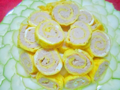 Trứng cuốn thịt