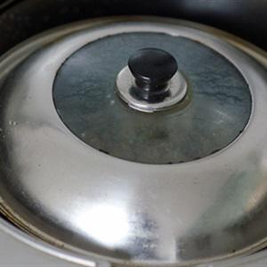 Cách làm trứng cút rang muối