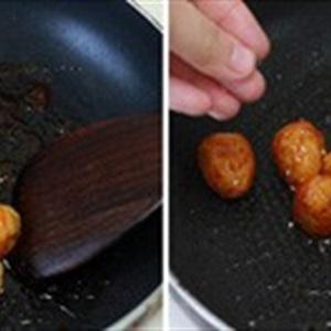 Cách làm trứng cút sốt cay