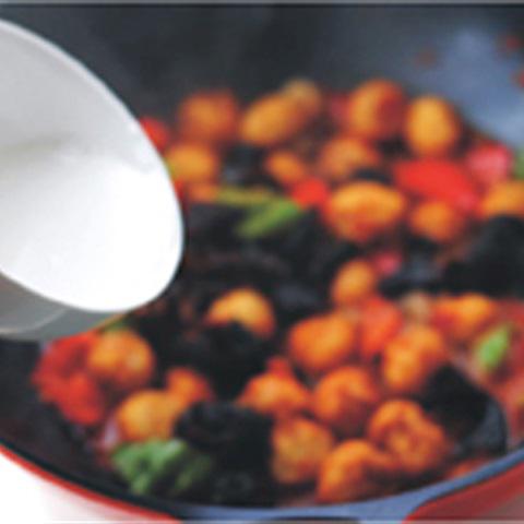 Cách làm trứng cút xào chua ngọt