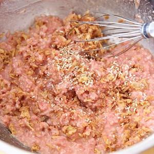 Cách làm trứng đúc thịt chiên giòn