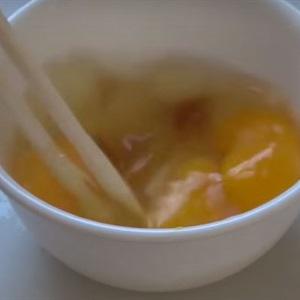 Cách làm trứng gà chiên khổ qua