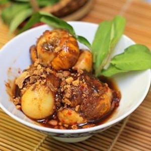 Cách làm trứng gà lộn xào me